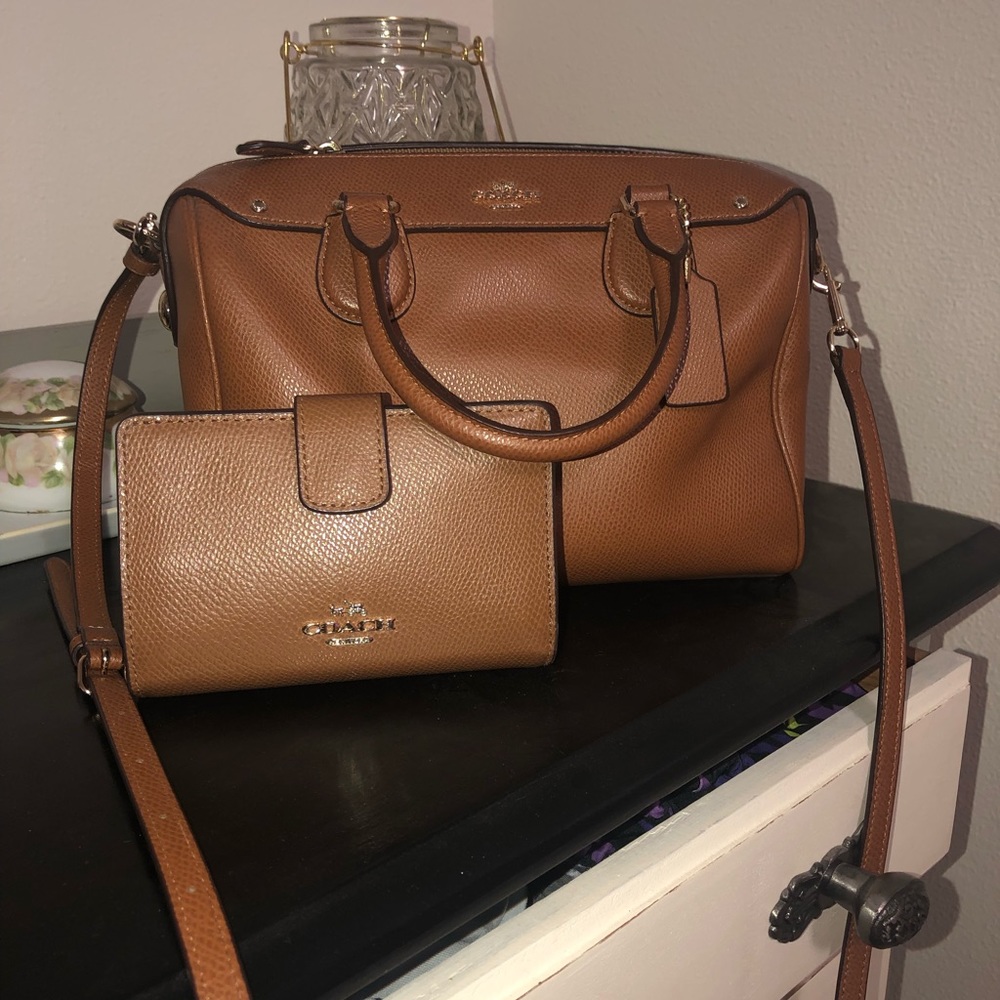 Coach • Purse • Wallet
